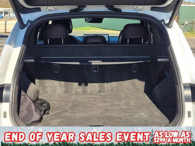 Used 2023 Genesis GV70 2.5T w/ Advanced Package image 9