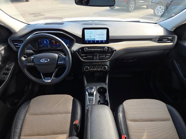 Certified 2022 Ford Escape Titanium w/ Titanium Elite Package image 18