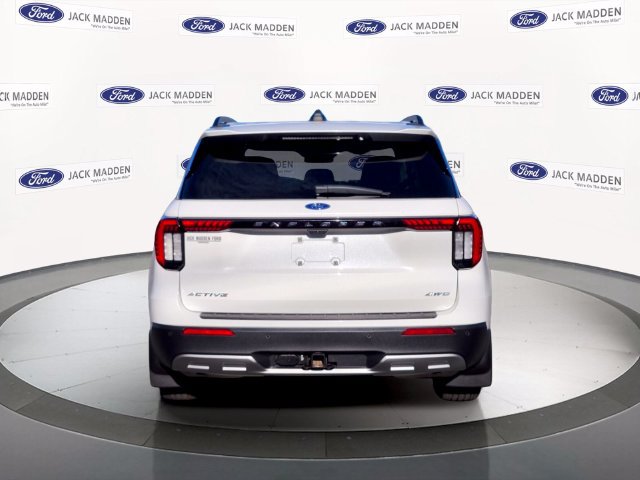 Certified 2025 Ford Explorer Active w/ Active Comfort Package AWD/4WD image 4
