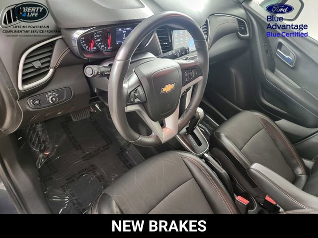 Used 2017 Chevrolet Trax LT w/ LT Convenience Package AWD/4WD image 12
