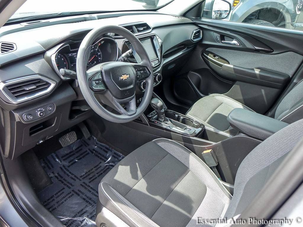 Used 2021 Chevrolet TrailBlazer LT w/ Convenience Package FWD image 10