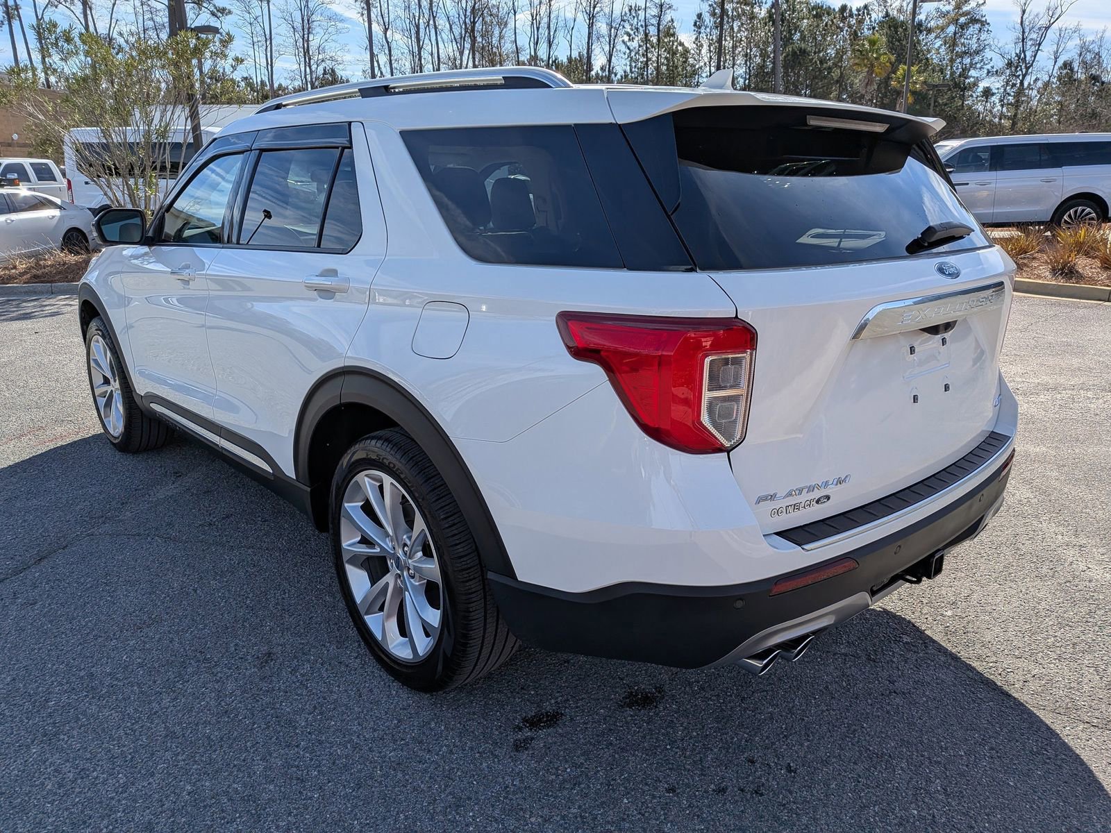 Certified 2023 Ford Explorer Platinum w/ Technology Package image 3