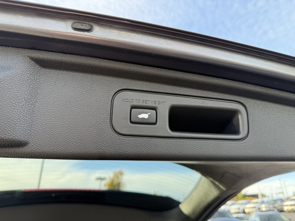 Used 2024 Honda Odyssey EX-L image 13