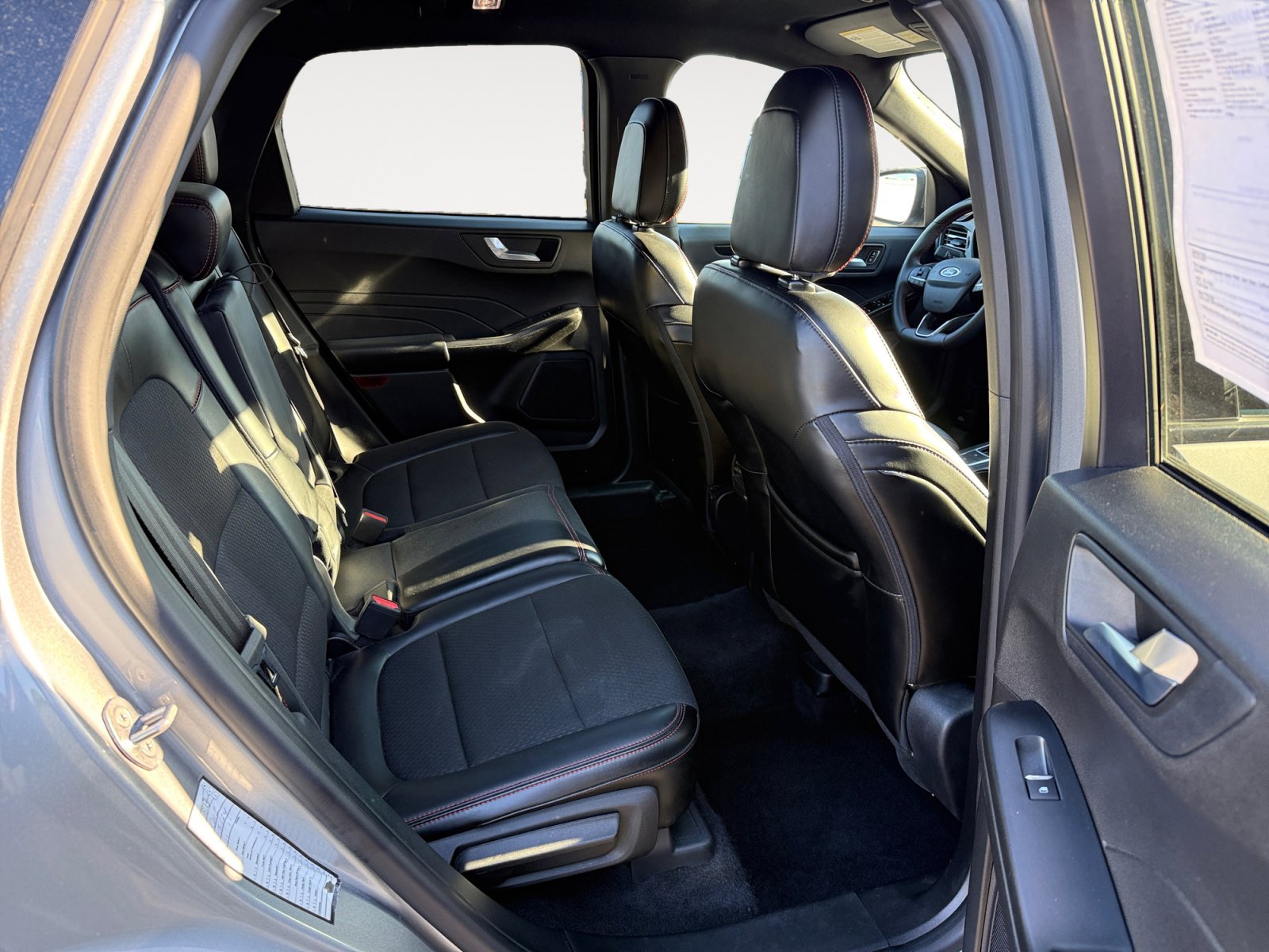 Certified 2024 Ford Escape ST-Line AWD/4WD image 18