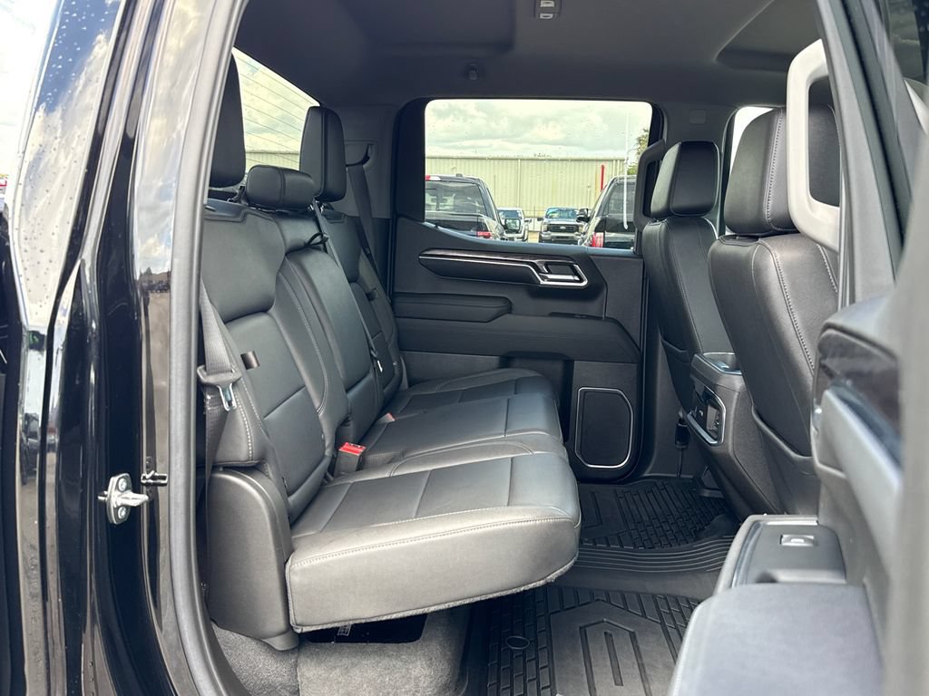 Used 2023 Chevrolet Silverado 1500 LTZ RWD image 26