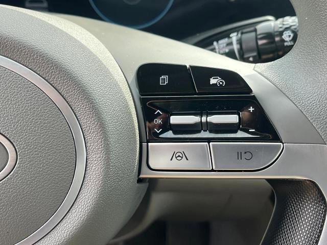 Used 2024 Hyundai Elantra SEL image 16