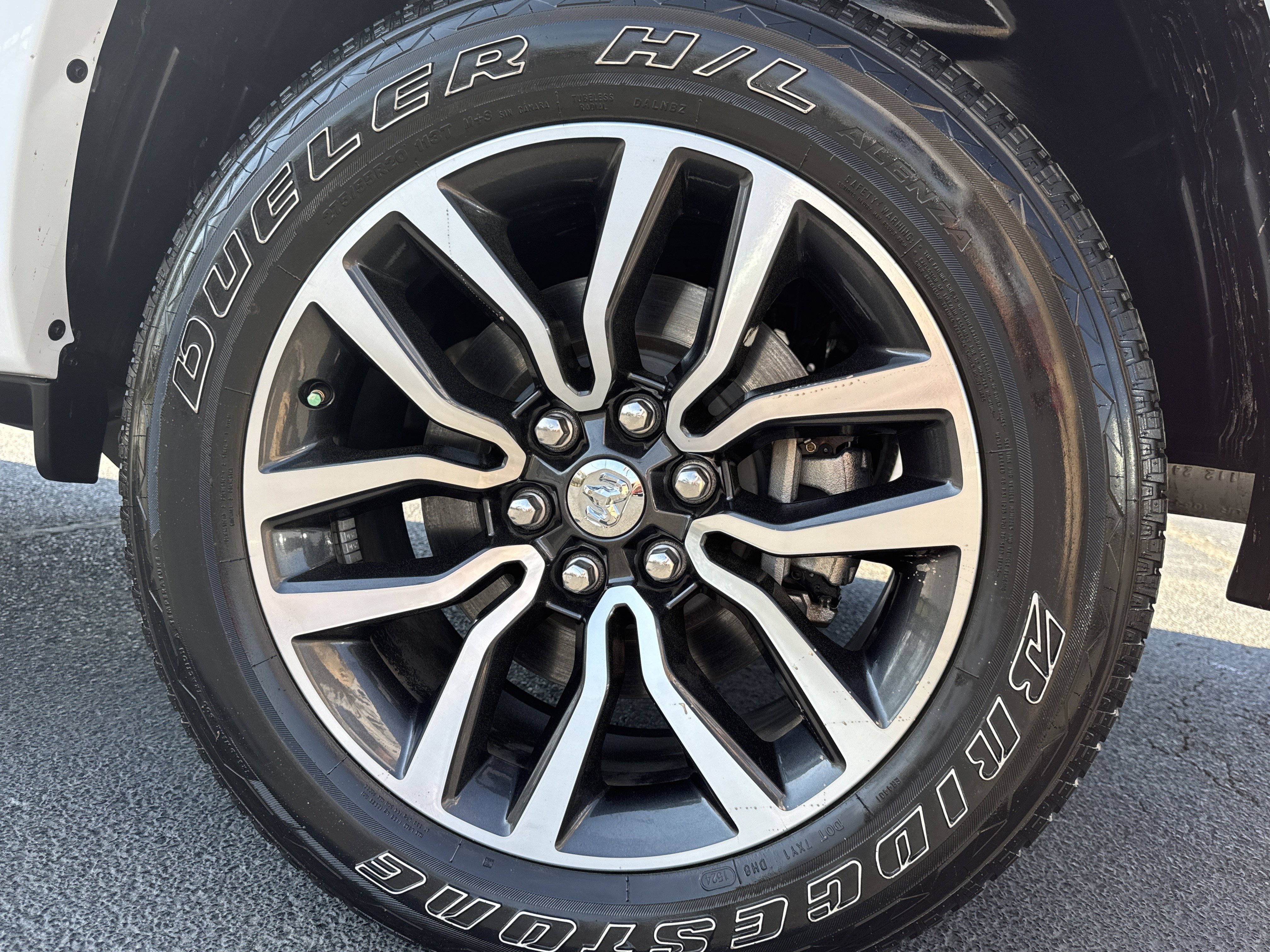 Used 2025 RAM 1500 Limited image 22