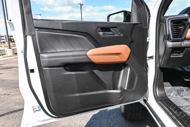 Used 2024 GMC Canyon AT4 w/ Technology Package AWD/4WD image 23