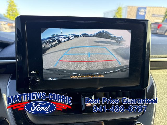 Used 2025 Toyota Corolla LE w/ LE Premium Package FWD image 17