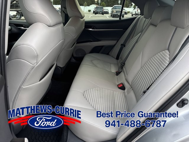Used 2021 Toyota Camry SE w/ Convenience Package FWD image 12