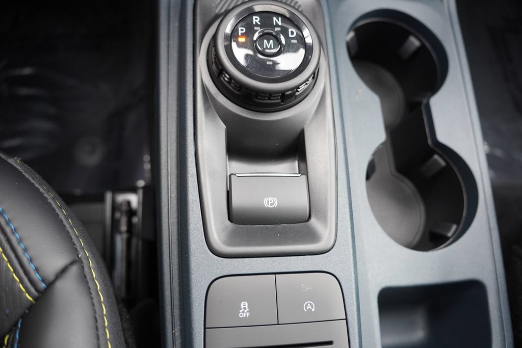 Certified 2025 Ford Maverick Lobo AWD/4WD image 30