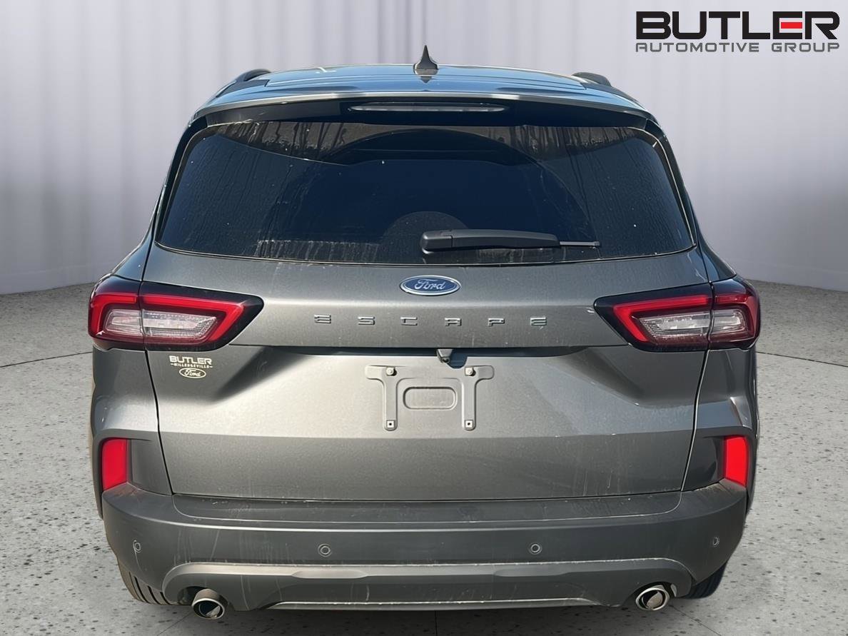 Certified 2025 Ford Escape ST-Line w/ Tech Pack #1 image 9