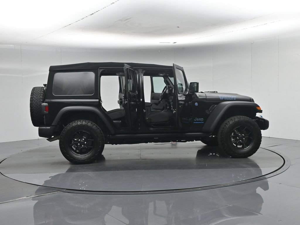 Used 2024 Jeep Wrangler Unlimited AWD/4WD image 5
