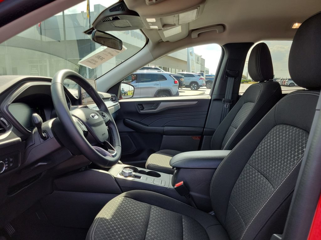 Certified 2024 Ford Escape Active FWD image 18