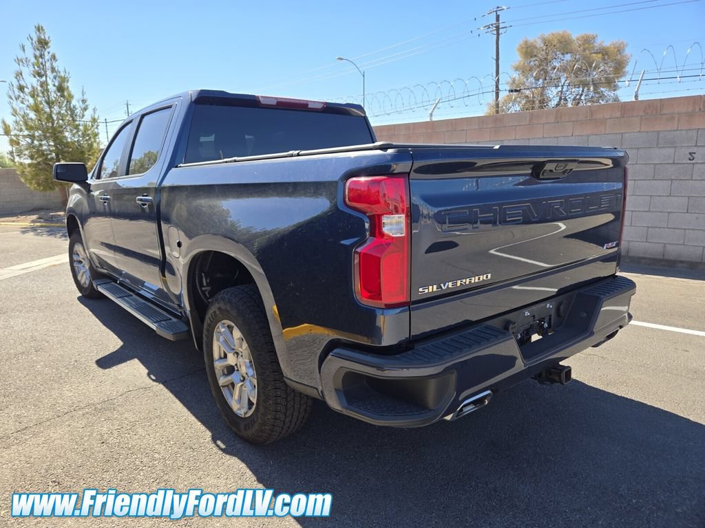 Used 2023 Chevrolet Silverado 1500 RST w/ Z71 Off-Road Package AWD/4WD image 3