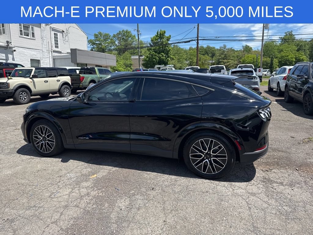 Certified 2025 Ford Mustang Mach-E Premium AWD/4WD image 8