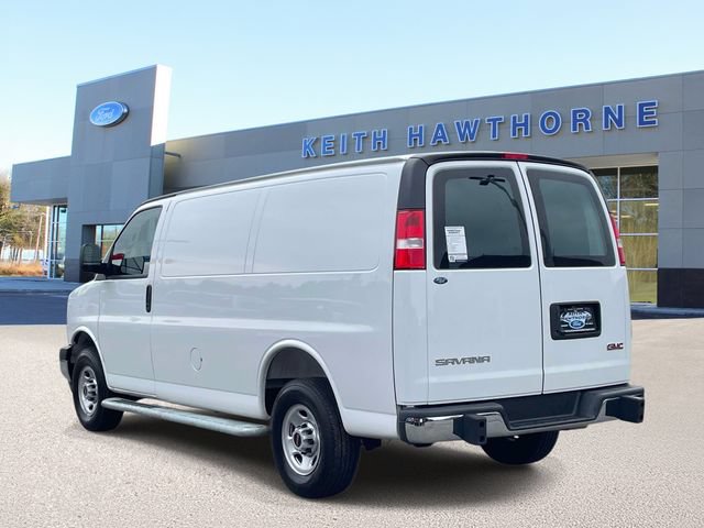 Used 2025 GMC Savana 2500 w/ Driver Convenience Package RWD image 4