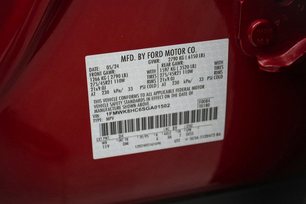 Certified 2025 Ford Explorer Platinum w/ Ultimate Package image 32