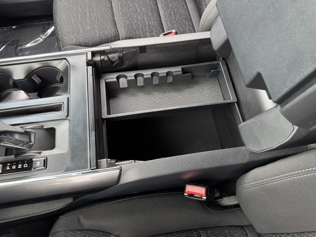 Certified 2022 Ford F150 XLT w/ Equipment Group 302A High image 18