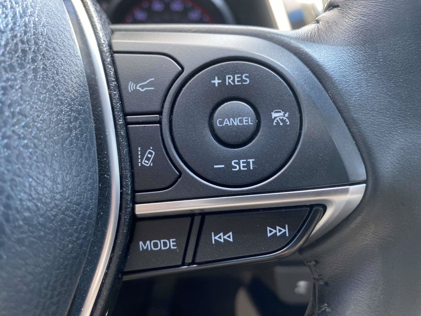 Used 2018 Toyota Camry XSE w/ Driver Assist Package FWD image 22