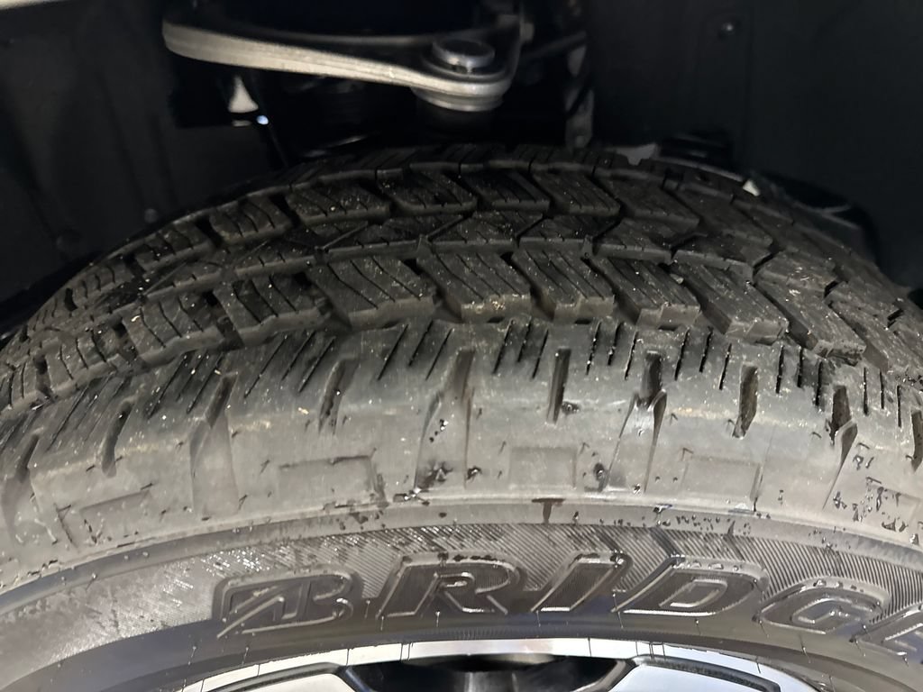 Certified 2025 Ford Bronco Outer Banks AWD/4WD image 32