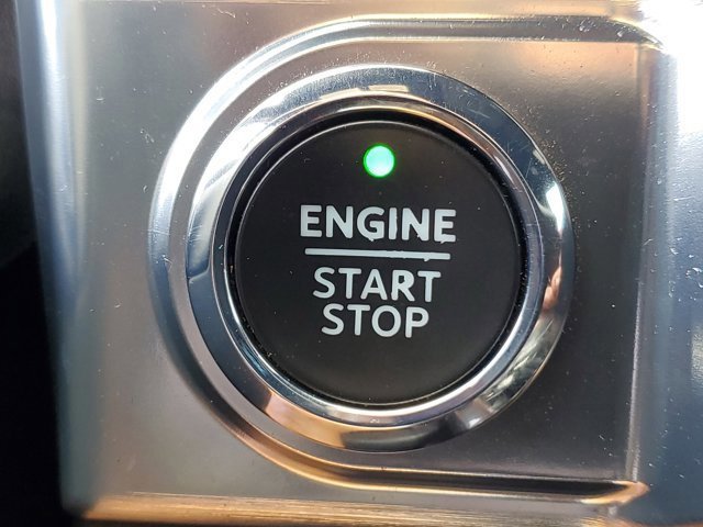 Certified 2022 Ford F150 Lariat w/ Equipment Group 502A High image 34