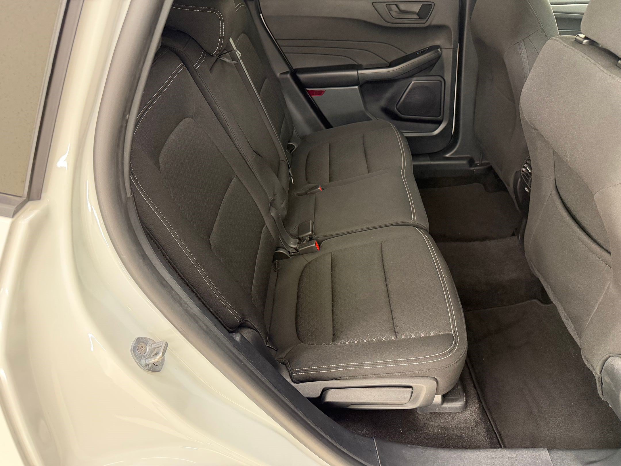 Certified 2025 Ford Escape Active FWD image 29