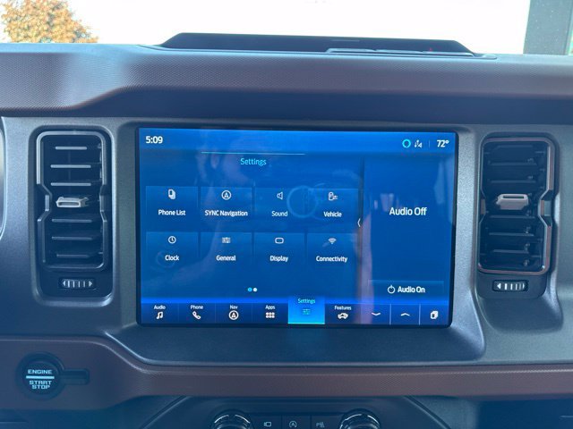Certified 2024 Ford Bronco Outer Banks AWD/4WD image 20