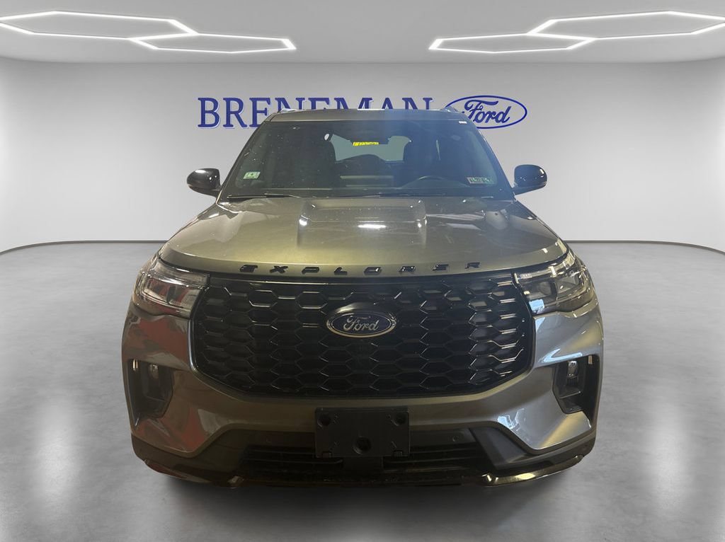 Certified 2025 Ford Explorer ST-Line w/ ST-Line Street Pack AWD/4WD image 2