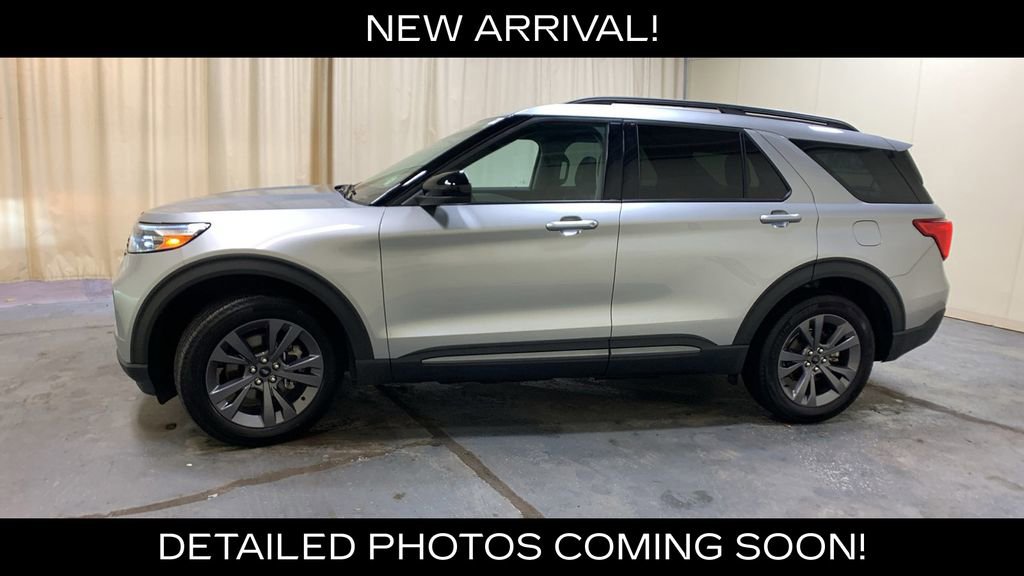 Certified 2023 Ford Explorer XLT w/ Equipment Group 202A image 6