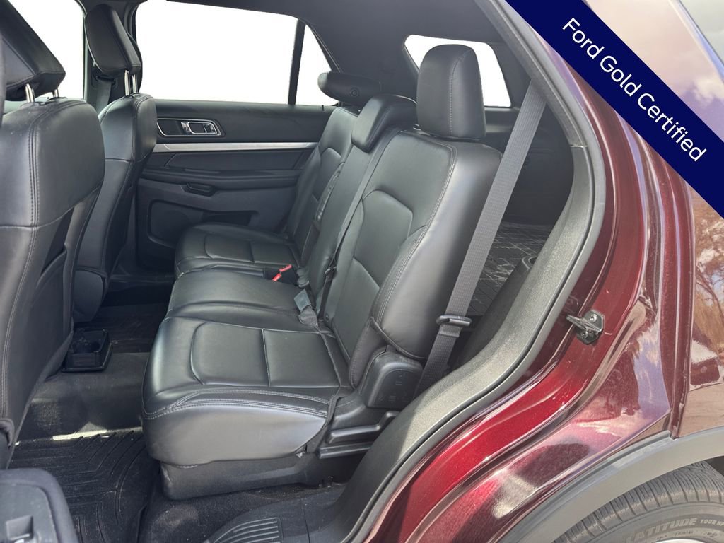 Certified 2019 Ford Explorer XLT w/ Equipment Group 202A image 18