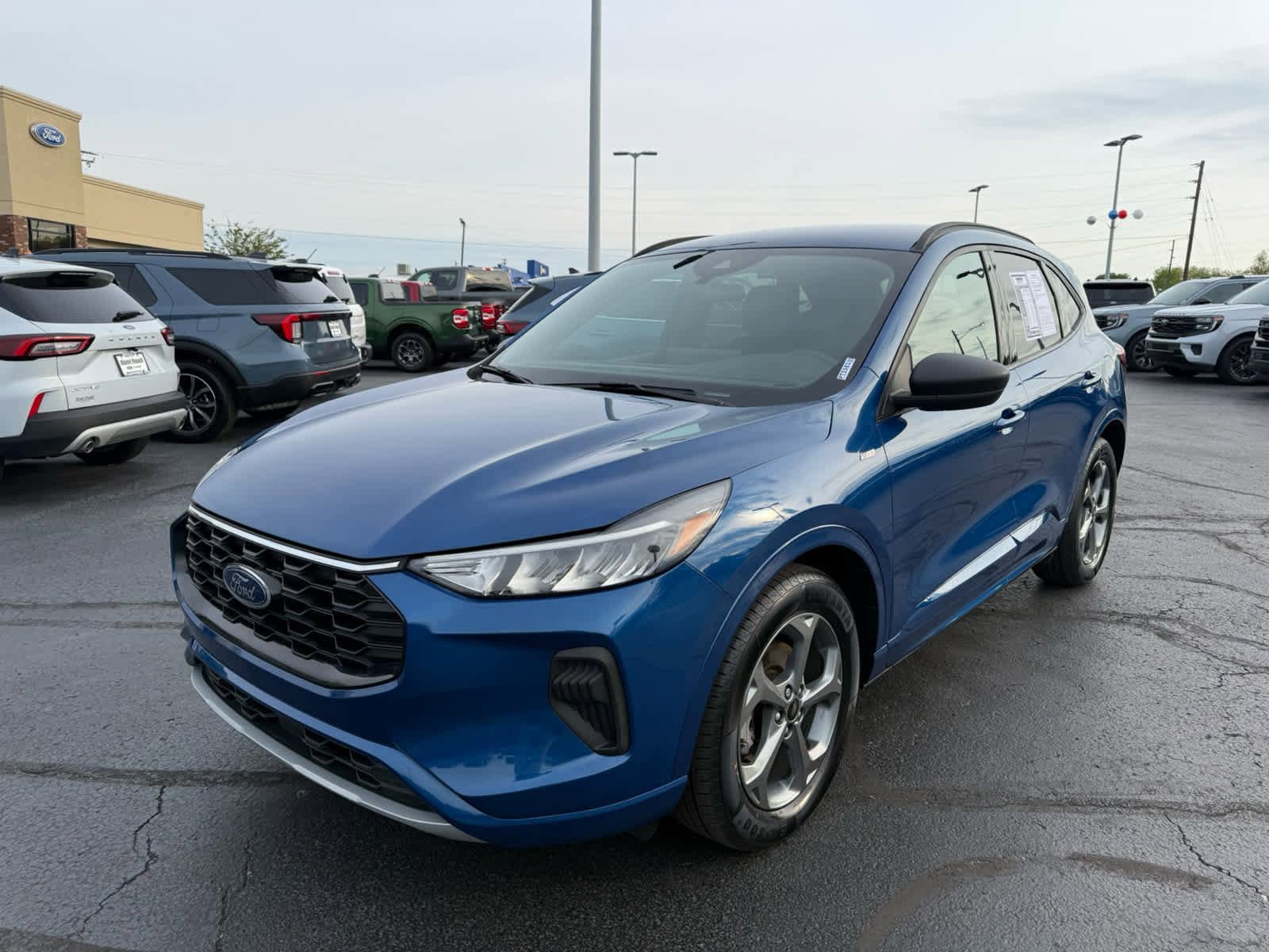 Certified 2023 Ford Escape ST-Line FWD image 23