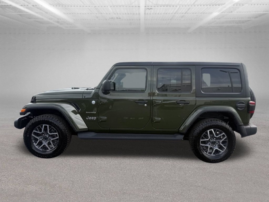 Used 2024 Jeep Wrangler Unlimited Sahara AWD/4WD image 11