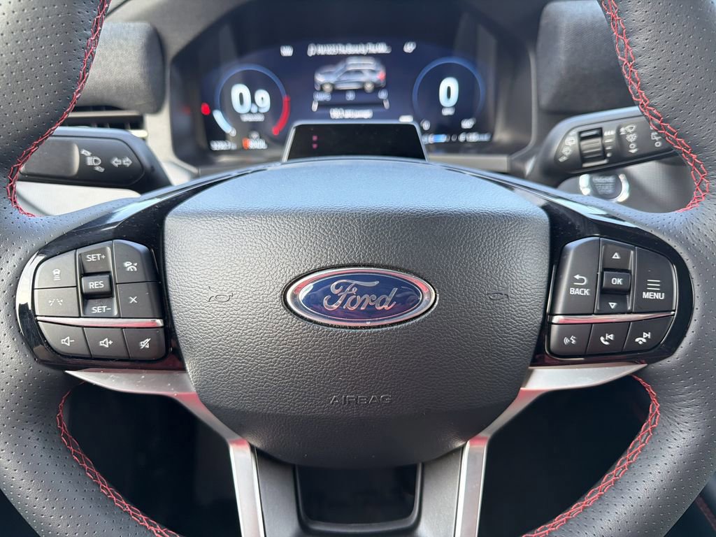 Certified 2025 Ford Explorer ST-Line w/ Premium Package image 32