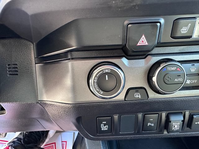 Used 2023 Toyota Tacoma TRD Off-Road w/ TRD Premium Off Road Package AWD/4WD image 17