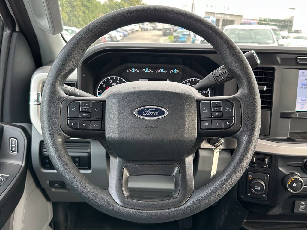 Certified 2024 Ford F250 XL w/ Snow Plow/Camper Package AWD/4WD image 8