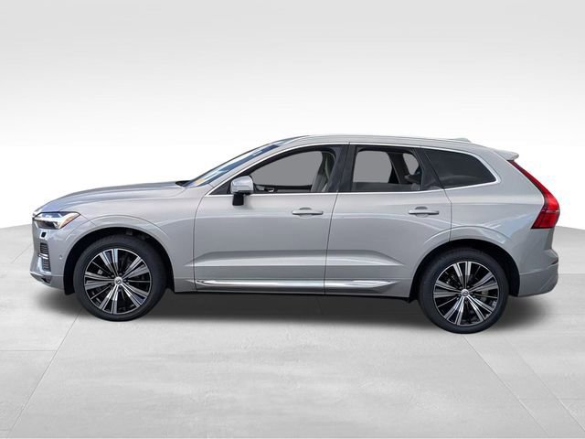 Used 2023 Volvo XC60 B5 Plus w/ Climate Package image 2