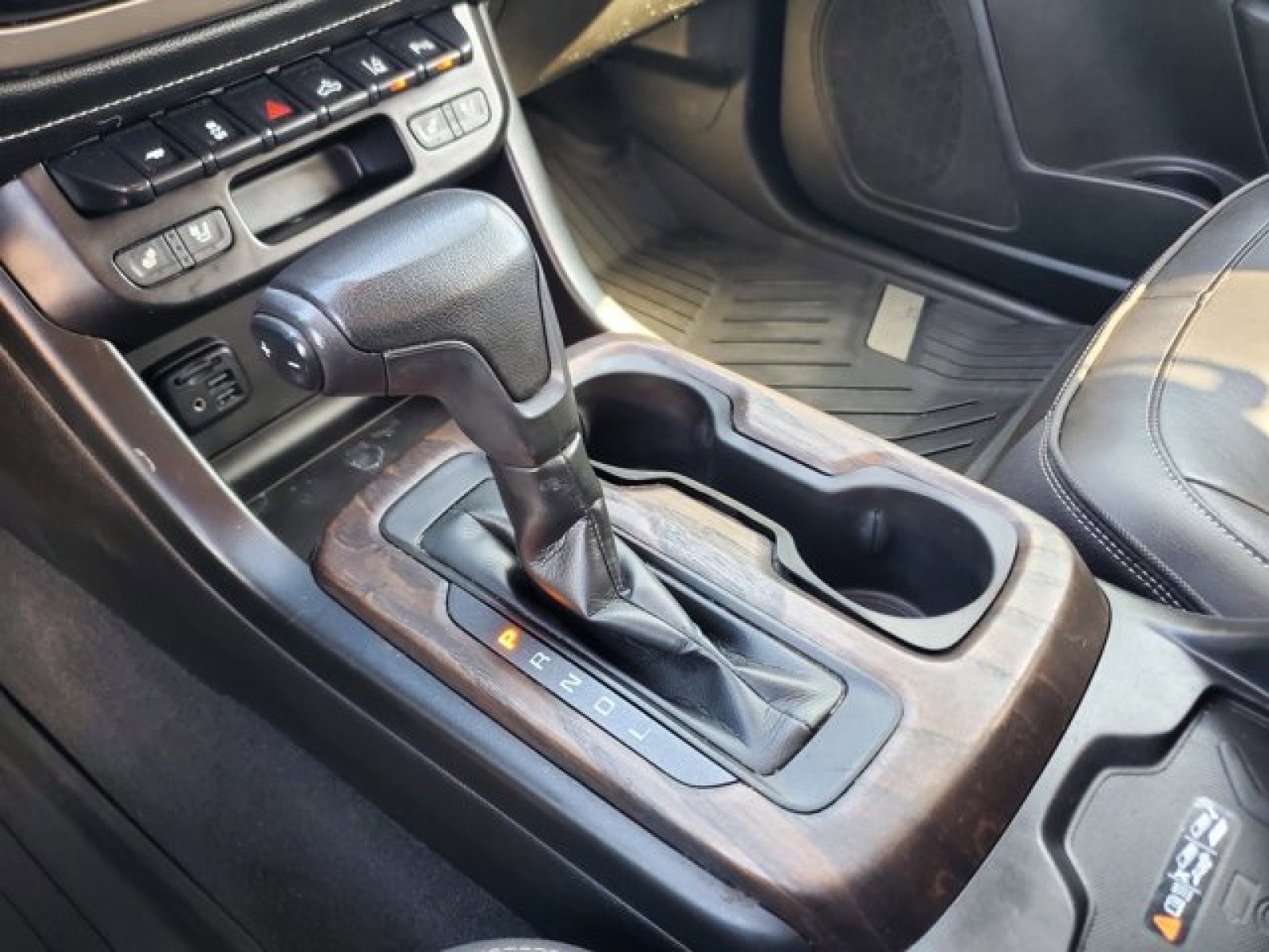 Used 2021 GMC Canyon Denali image 23