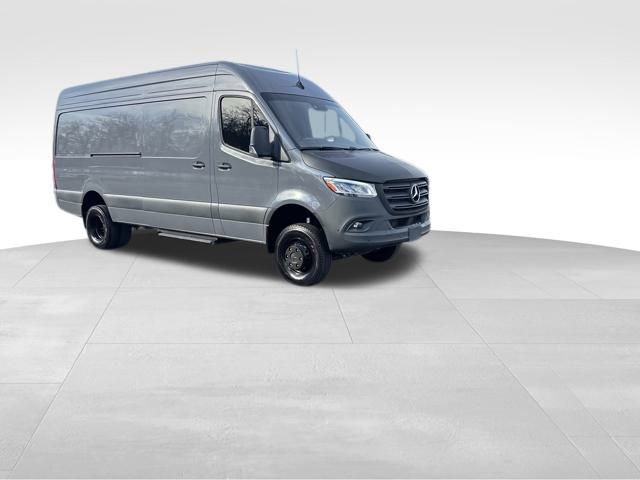 Used 2024 Mercedes-Benz Sprinter 3500 image 5