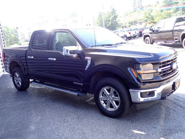 Certified 2025 Ford F150 XLT w/ Equipment Group 302A MID AWD/4WD image 11