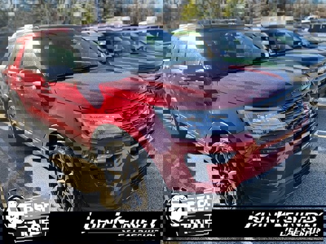 Certified 2019 Ford Explorer XLT w/ Equipment Group 202A image 1