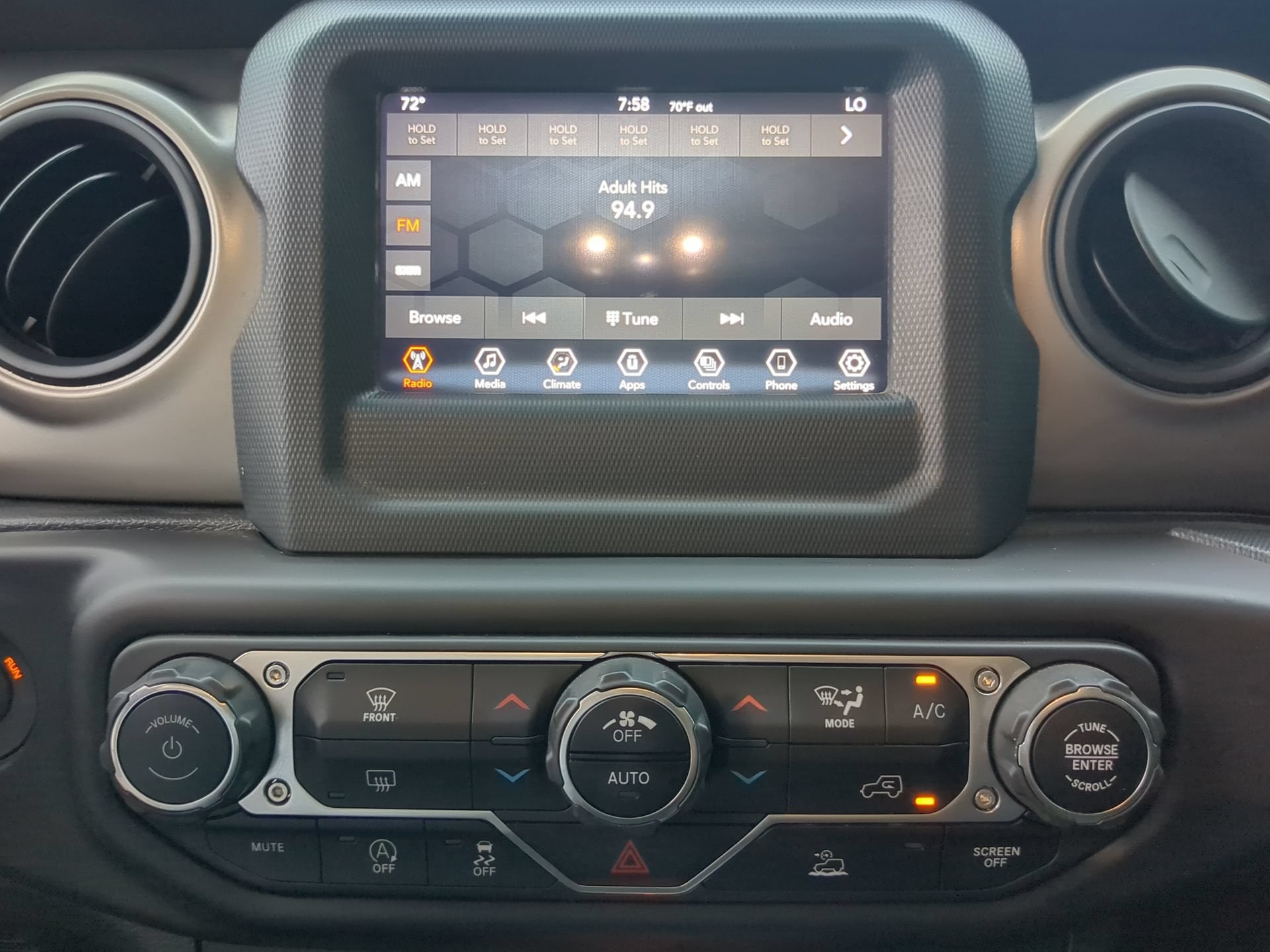 Used 2021 Jeep Gladiator Sport AWD/4WD image 58