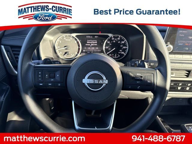 Used 2023 Nissan Rogue S image 16