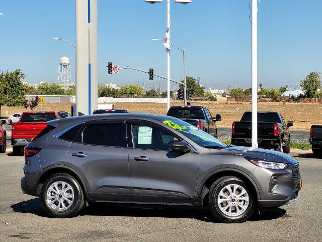 Certified 2023 Ford Escape Active FWD image 3