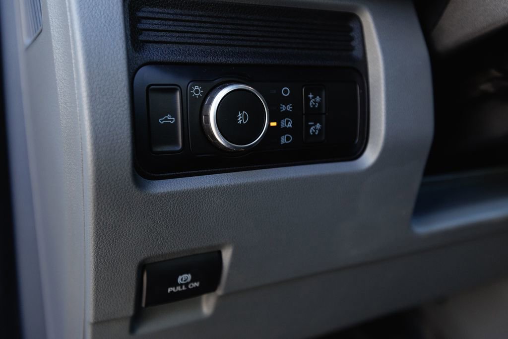 Certified 2025 Ford F450 XLT w/ 360-Degree Camera Package image 21