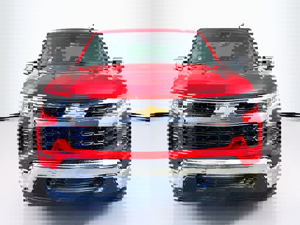 Used 2025 Chevrolet Silverado 1500 LT image 8