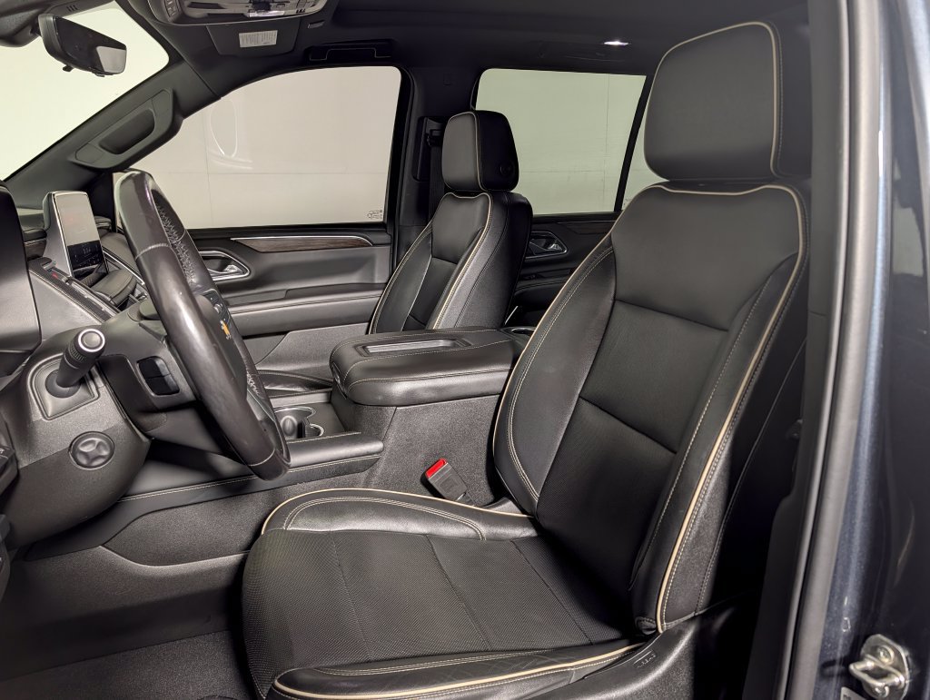 Used 2021 Chevrolet Tahoe Premier w/ Premium Package RWD image 23