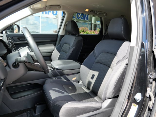 Used 2023 Nissan Pathfinder SV w/ Black Appearance Package AWD/4WD image 10