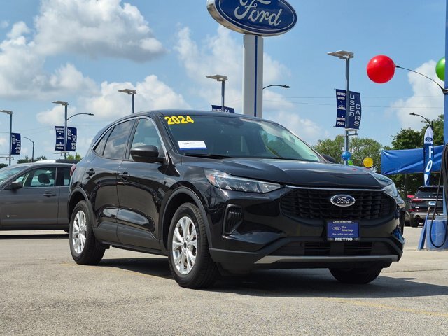 Certified 2024 Ford Escape Active FWD image 2