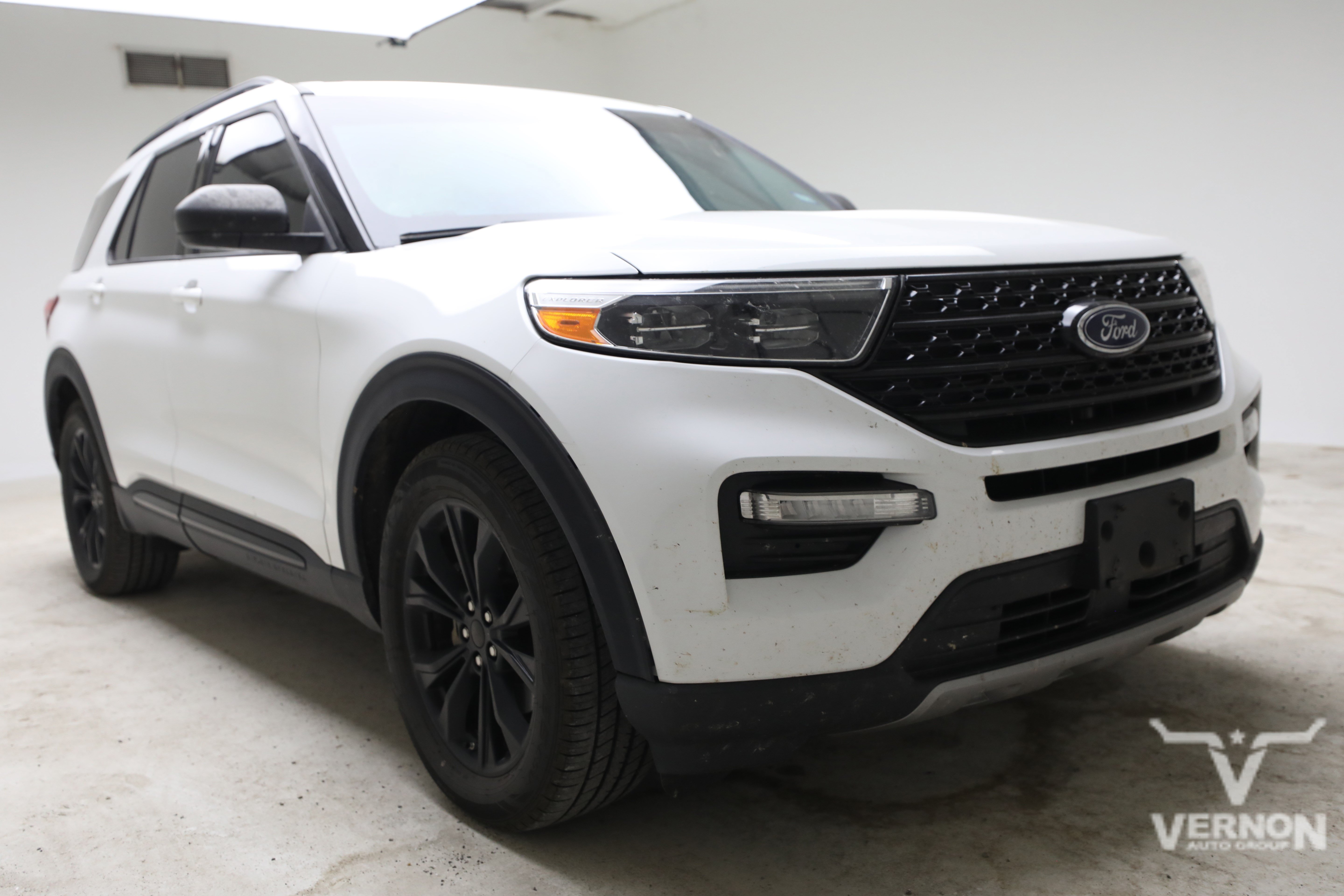 Certified 2020 Ford Explorer XLT w/ Equipment Group 202A RWD image 7